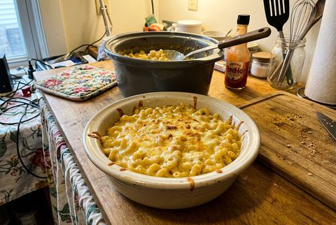 Creamy baked-style crockpot mac and cheese in a serving dish